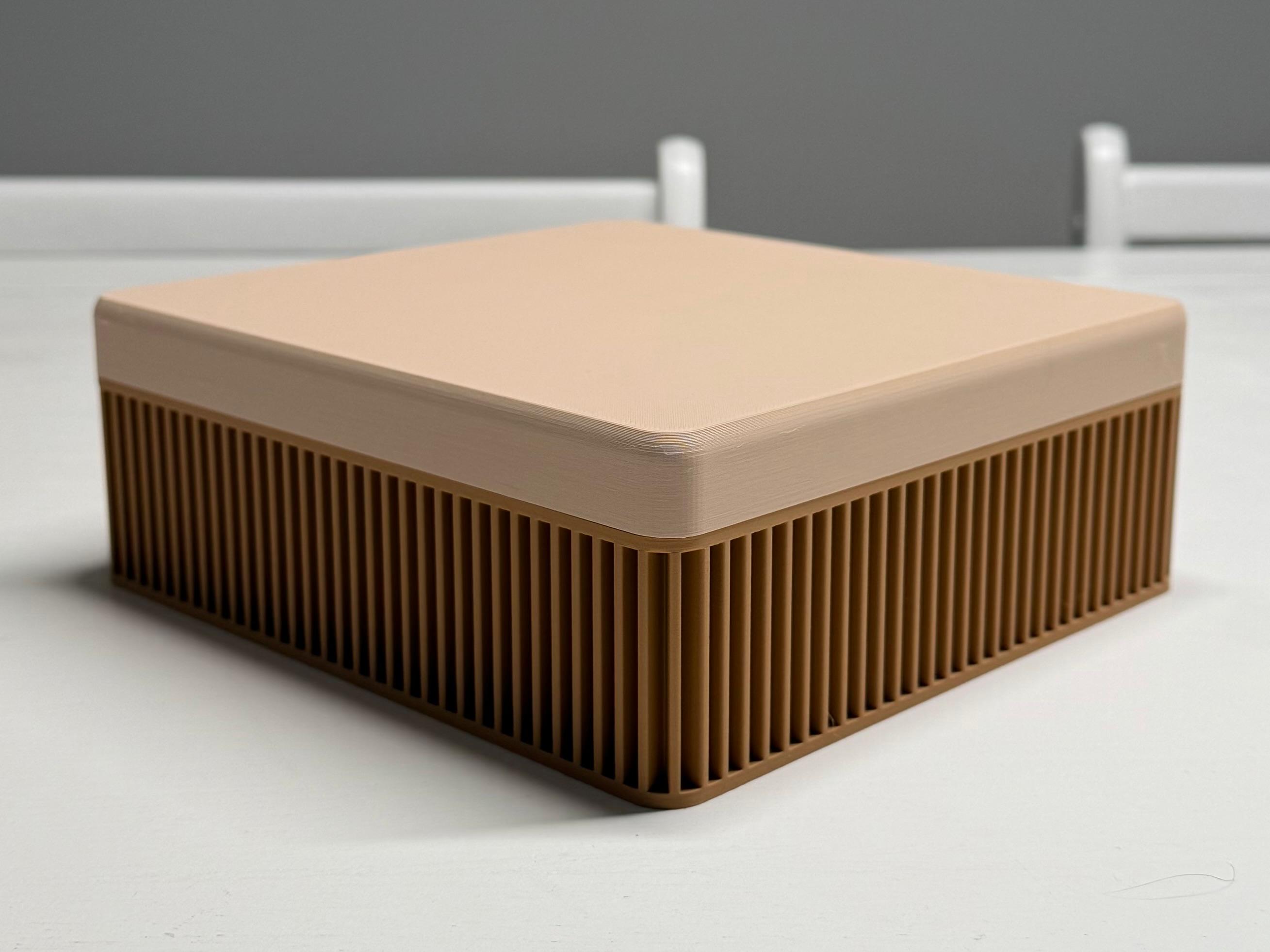 Modern Jewelry/Watch Box - View 10